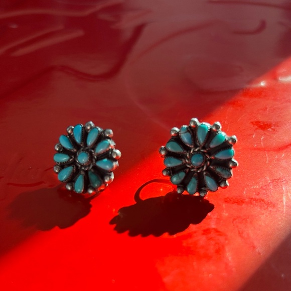 Zuni Jewelry - Turquoise Petal Burst Earrings